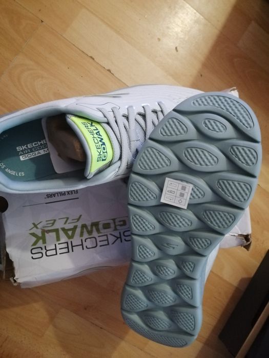 Adidas skechers marimea 44.5 albi.,noi