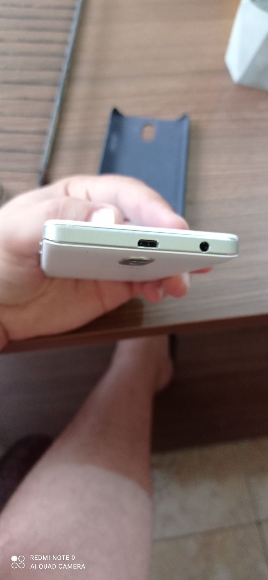 Lenovo Vibe - работещ за части