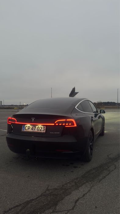 Tesla model 3 LONG RANGE Pachet SUMMON