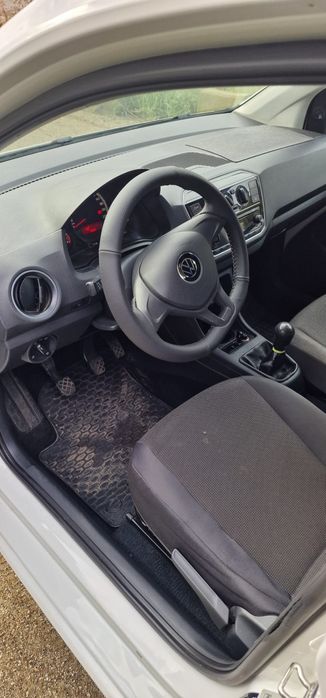 Volkswagen UP 1.0 MPI 75CP