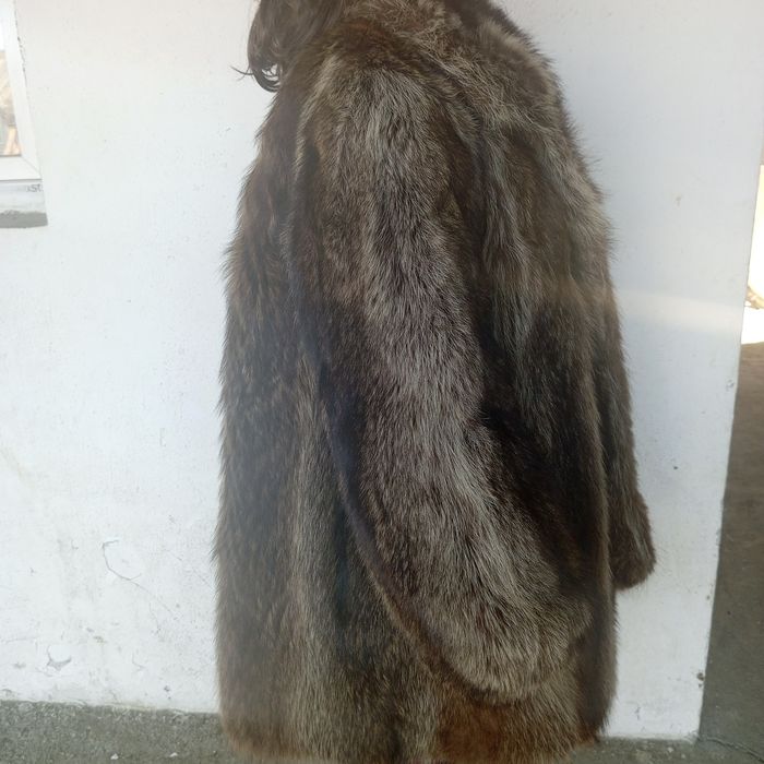 Haina din blana naturala