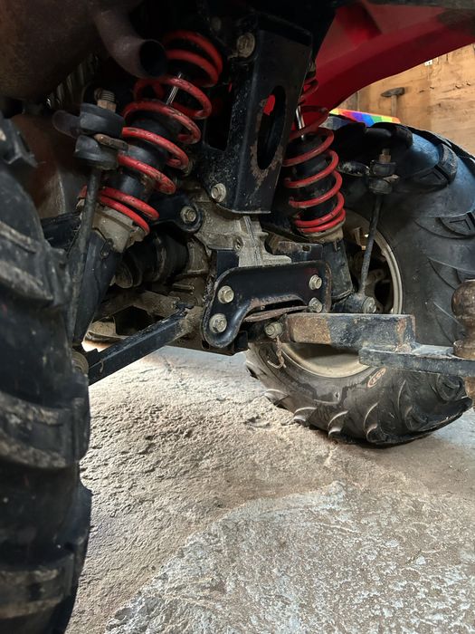 Vind Atv 4x4 Polaris Schimb cu auto