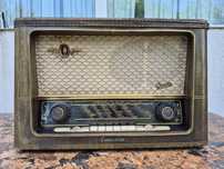 Radio cu lampi marca Graetz, model Comedia 4R-3366,fabricat 1954