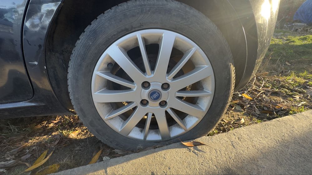 Jante cu cauciucuri de iarna R16 fiat