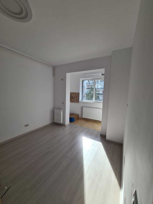 Proprietar, vand apartament nou, partial mobilat, 100 m autobuz