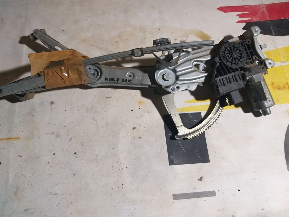 Usa,broasca,bandou,macara,geam,haion Opel Astra H