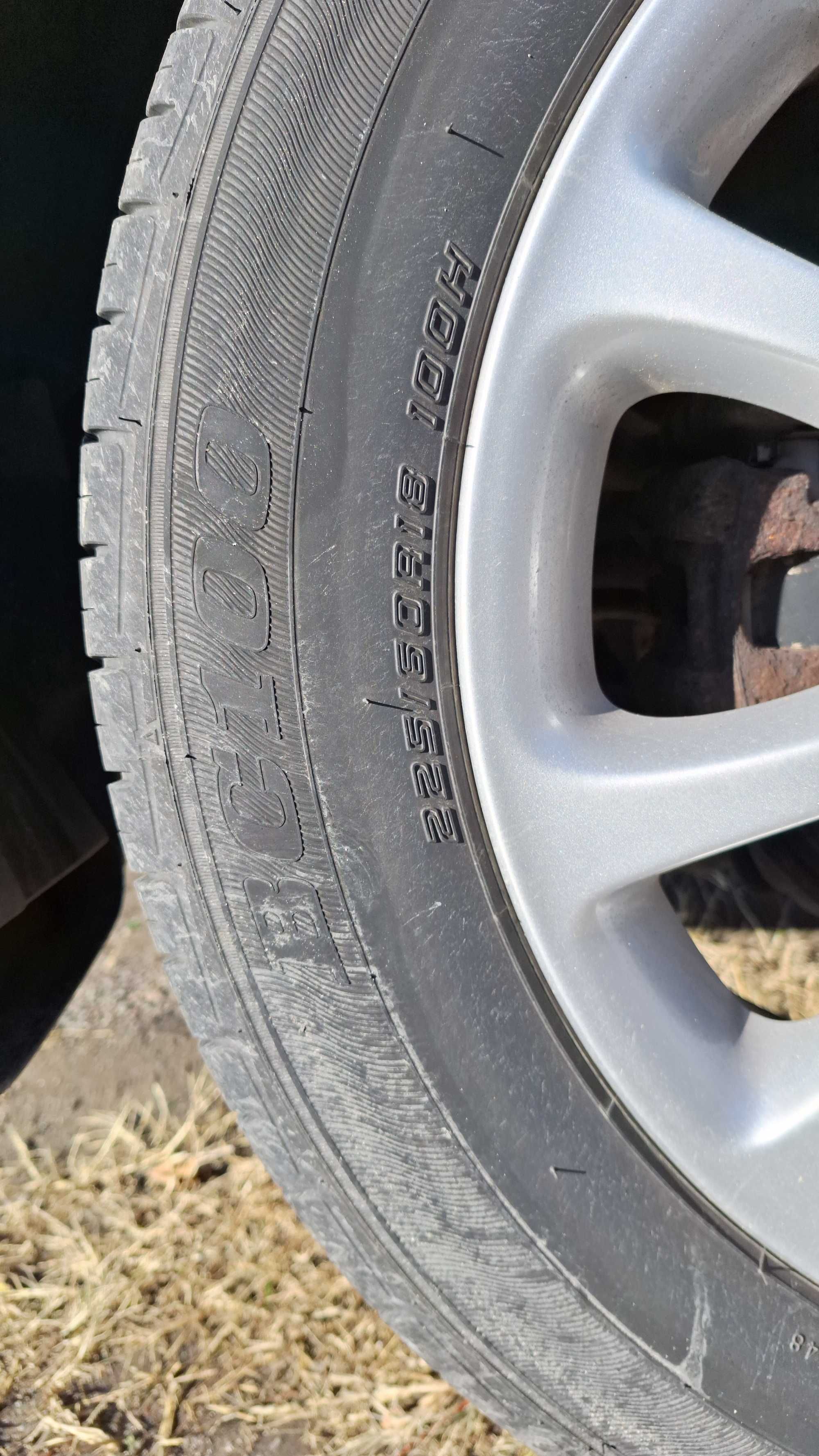 гуми летни 4 брой в много добро състояние  Sumitomo  225/60 R18 100H