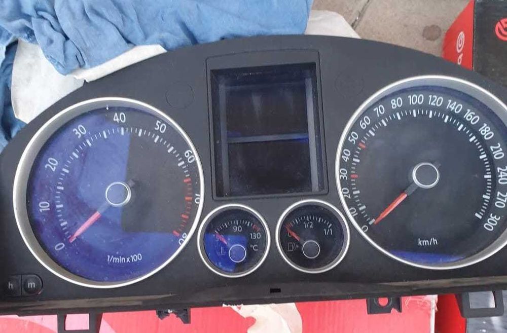 Километраж голф5 vw5 gti