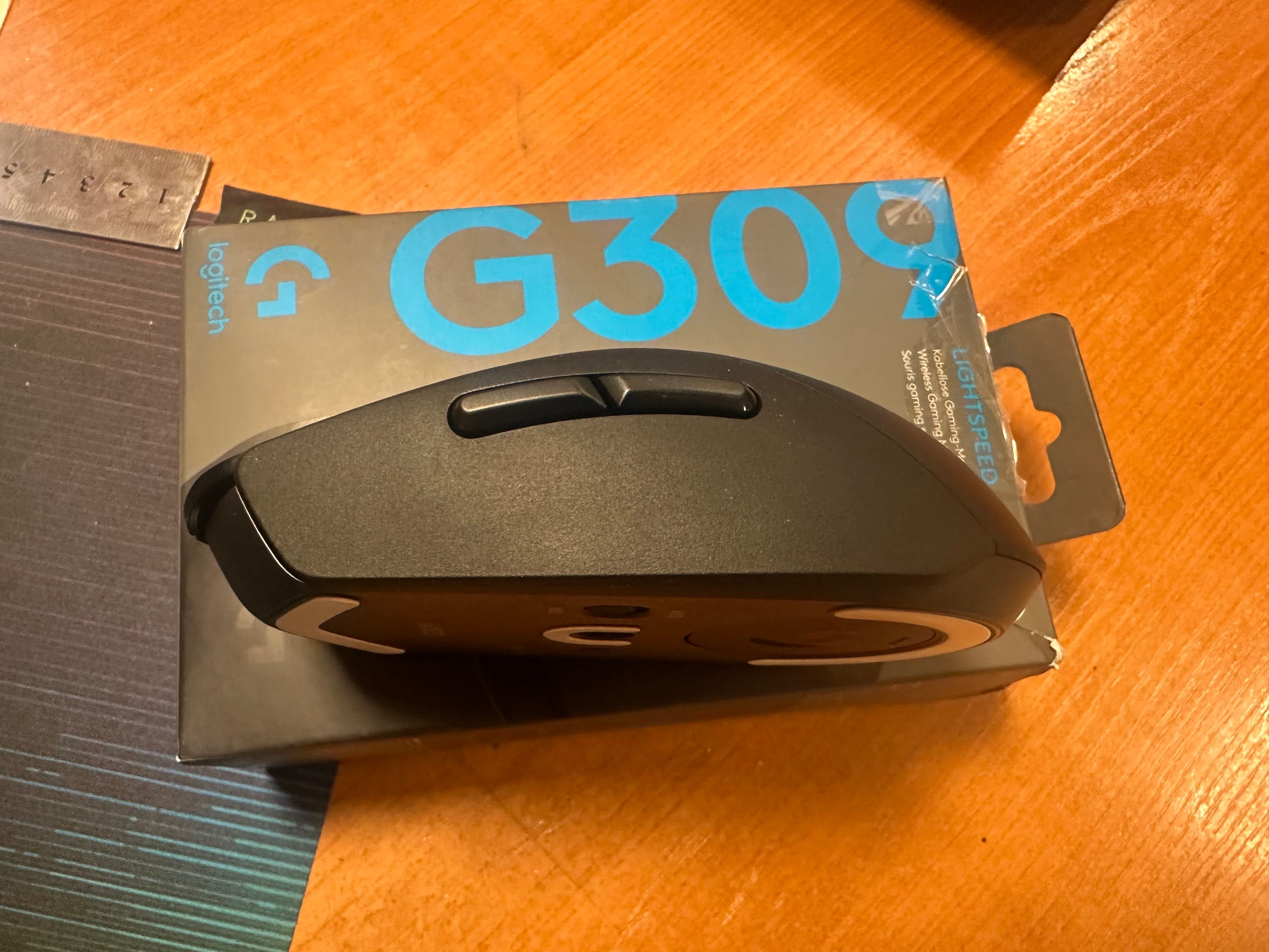 Logitech G309 Lightspeed - мишка като нова