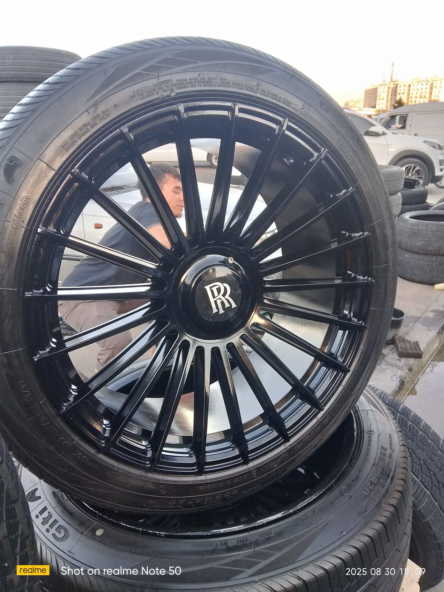 Rols roys R20 diska balon