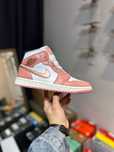 Jordan 1 Mid SE Red Stardust