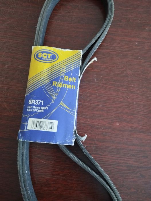 Продам Ремень  приводной клиновой марки 6R,371  произ.Германия