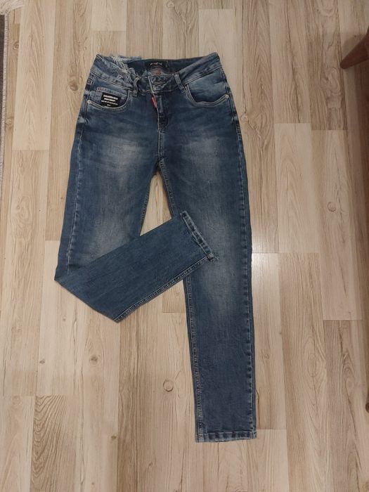Дамски дънки Dsquared