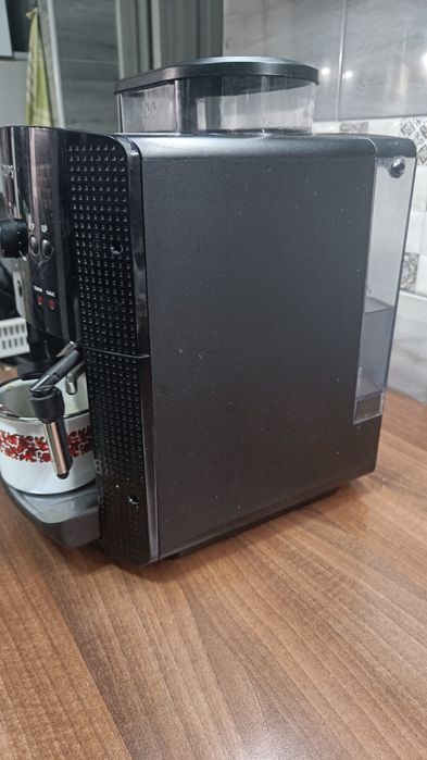 Vând espressor automat Krups