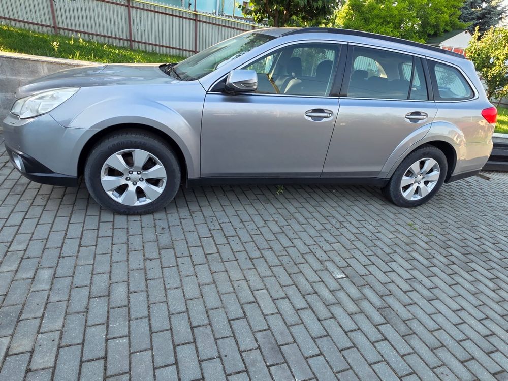 Subaru Outback 2010 2.0 diesel