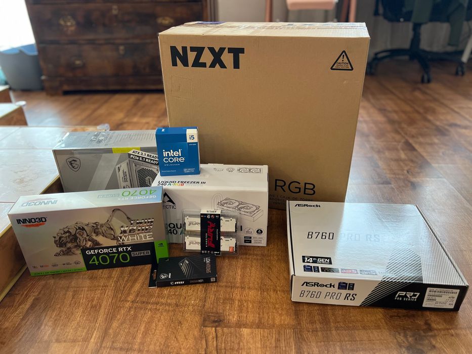 Гейминг конфигурация  Перфектен за 1440p на ultra settings.