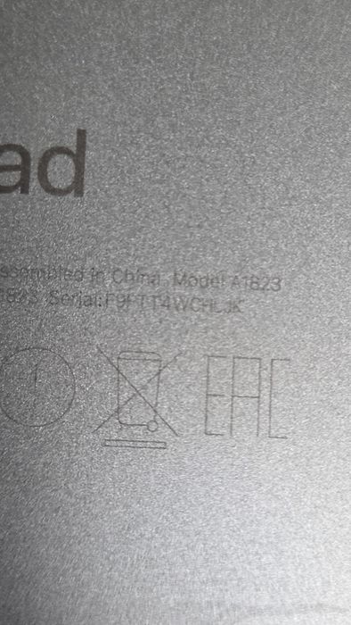 iPad 5 (5th gen) 32GB, Wi-Fi + 4G, 95% baterie, Silver stare excelentă