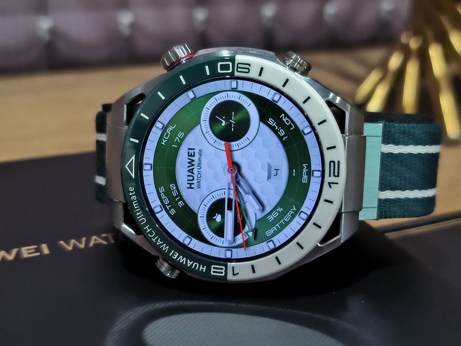 Huawei watch Ultimate Green Titanium