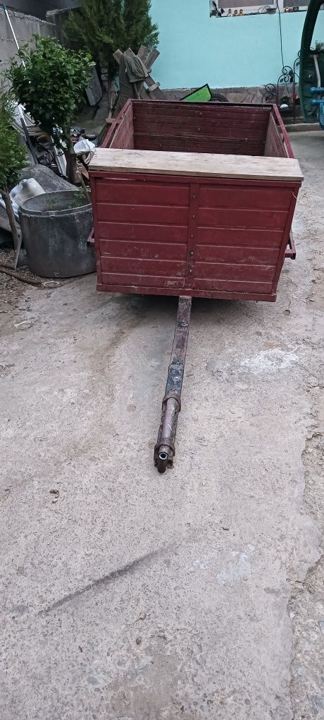 Vând remorca motocultor