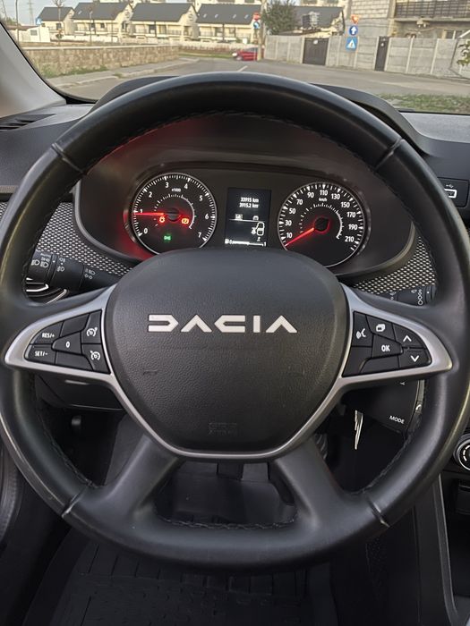 Dacia Logan 2024 1.0 GPL Full