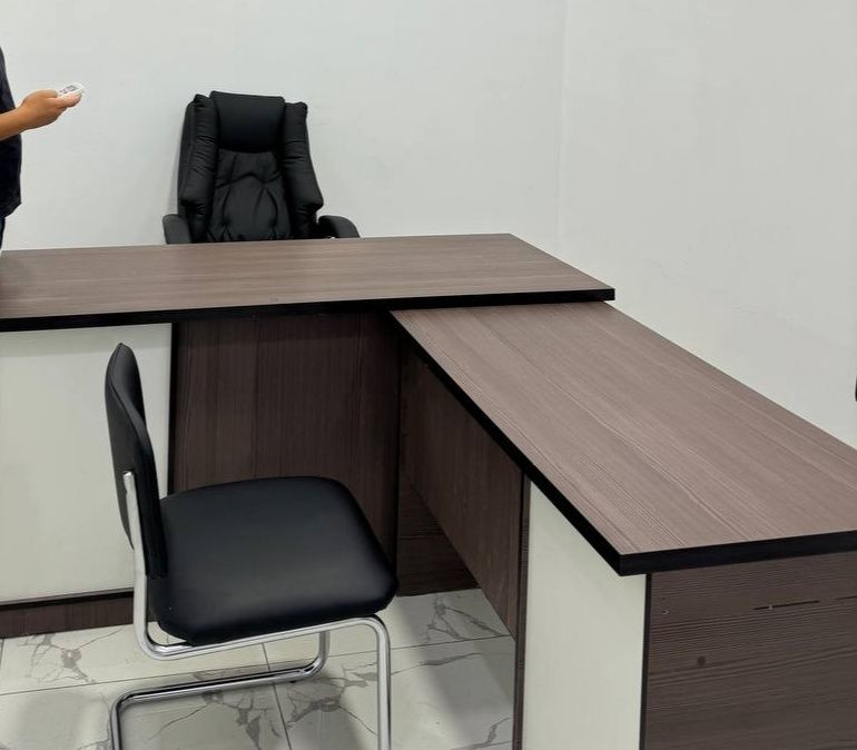 Ofis mebellari parta stul