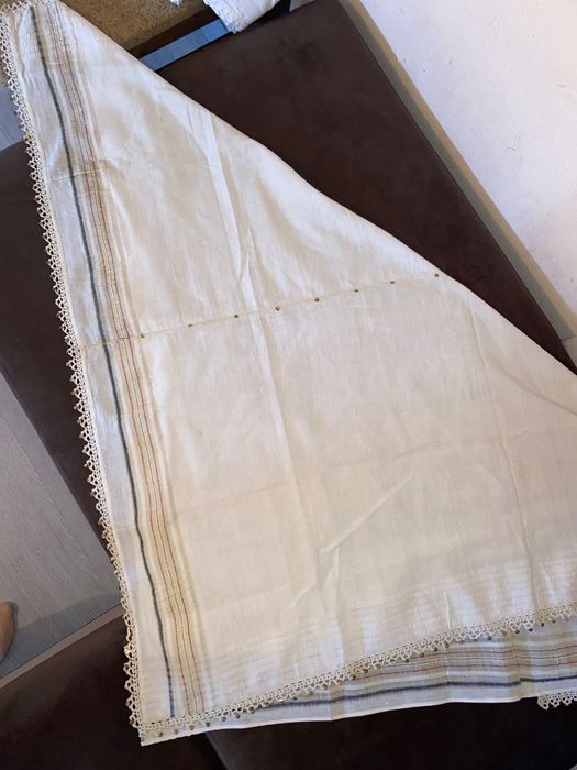 Народна носия рокли и кърпа