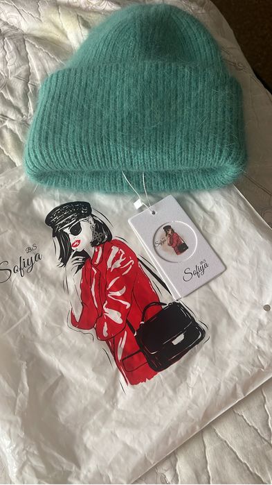 Продам новую зимню шапочку!