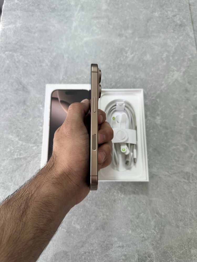 iPhone 16 Pro 256GB Desert Titanium