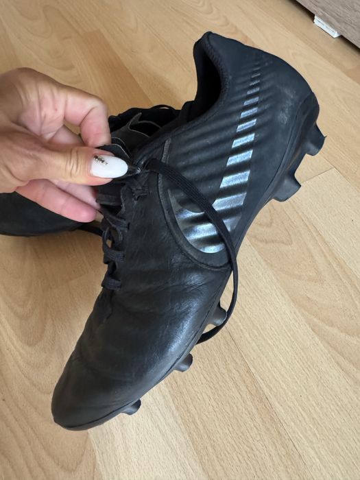 Оригинални бутонки Nike LEGEND 7 ACADEMY MG ! 41 н