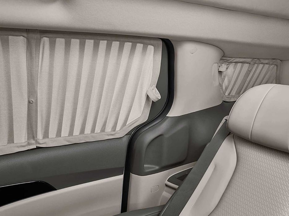 Услуги минивена: «KIA Carnival Hi Limousine»