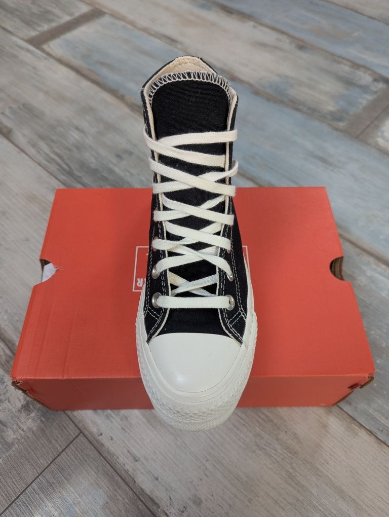 Converse Chuck Taylor All Star Lift