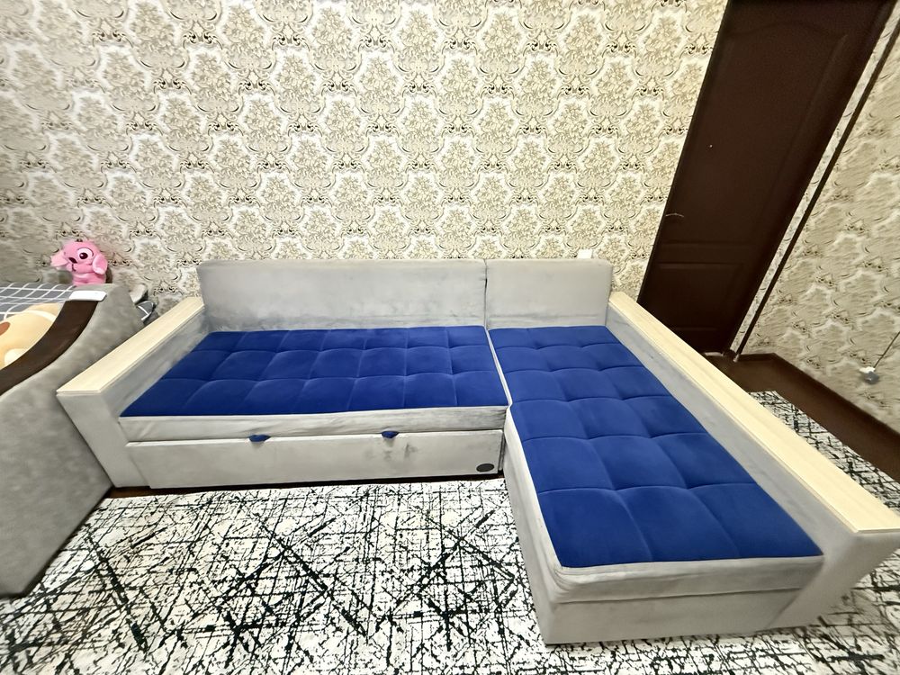 Продам угловой диван б/у в отличном состоянии