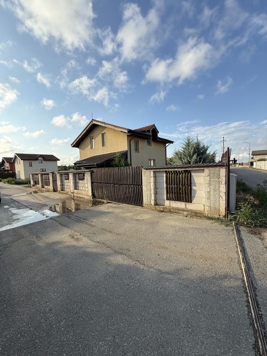 Vand casa P+M Bacu Joita