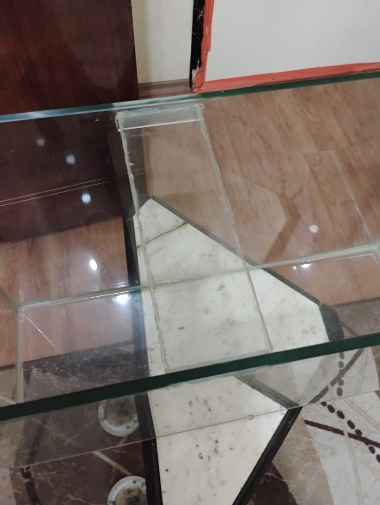 Продавам голям аквариум