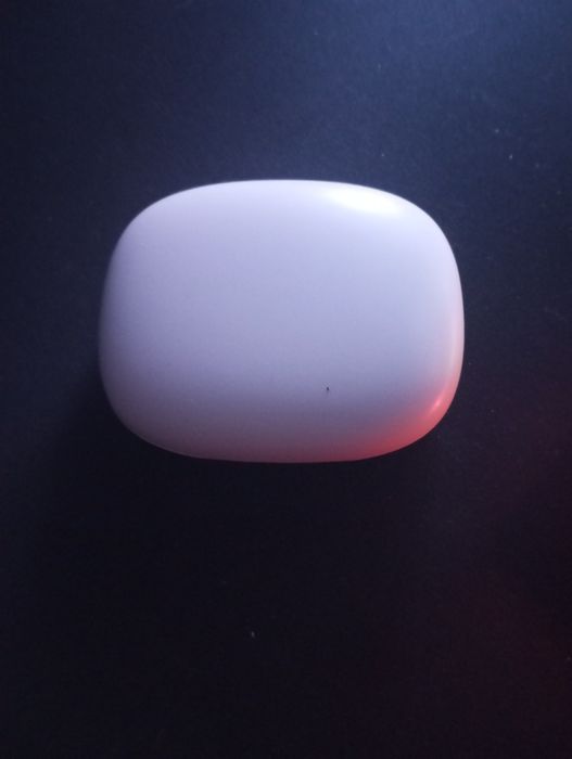 Продам бокс от наушников