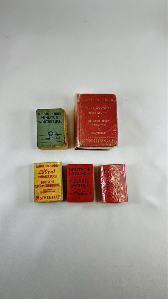 Colectie dictionare liliputh vechi miniatura carti mici de colectie