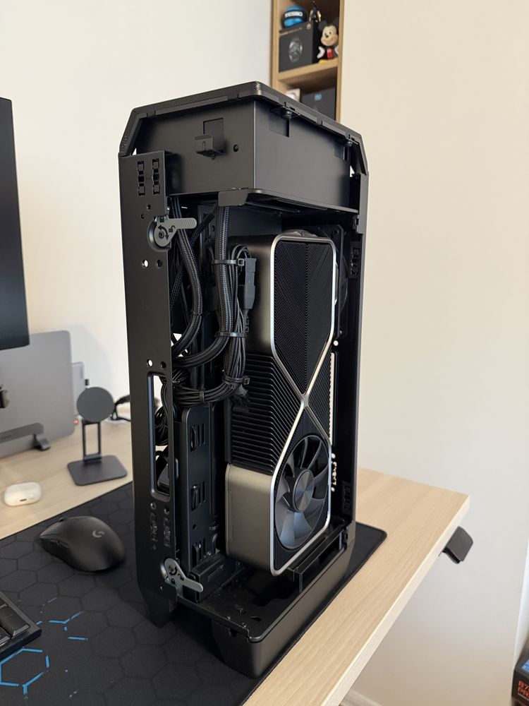 Геймърски компютър RTX 3090 fe гаранция като нов