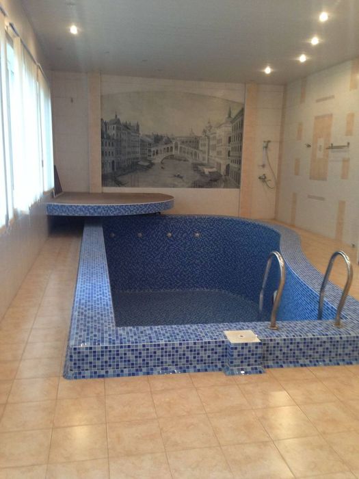 Сдаётся 6 сот.6 комнат(мирабадский район)