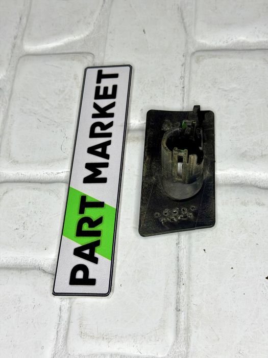 Стойка за сензор самопаркиране AUDI A7 4G 4G8807125D