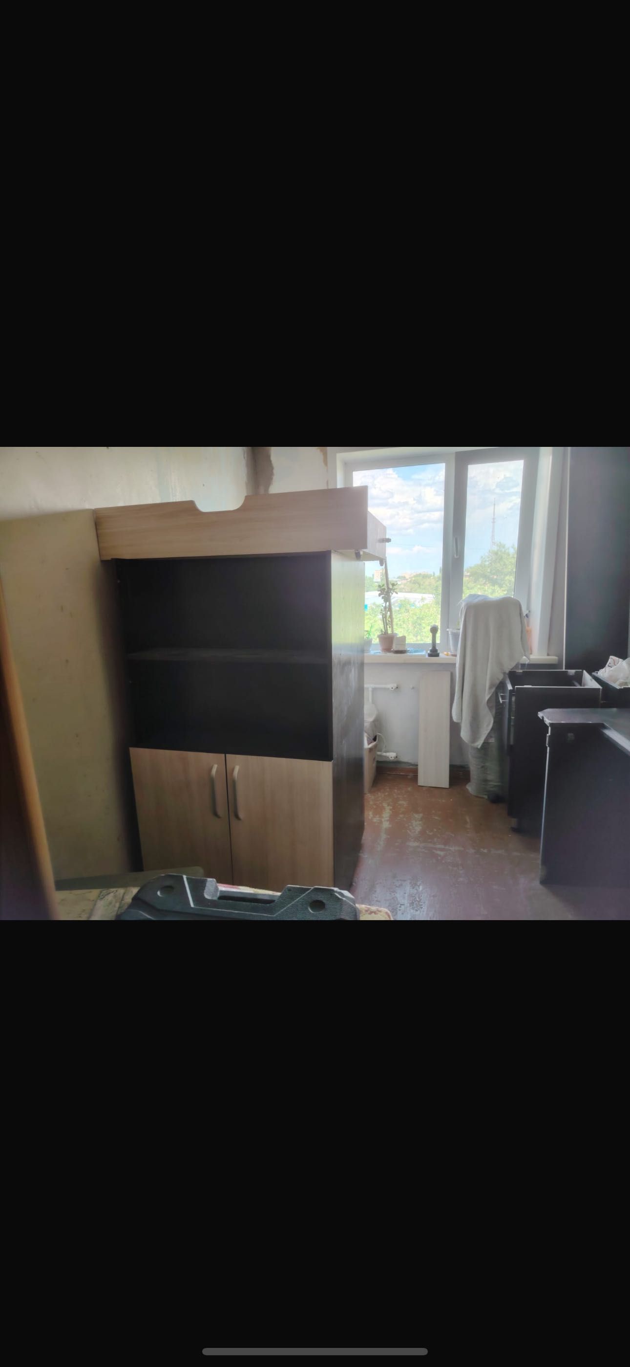 Продам двухярусную кровать.