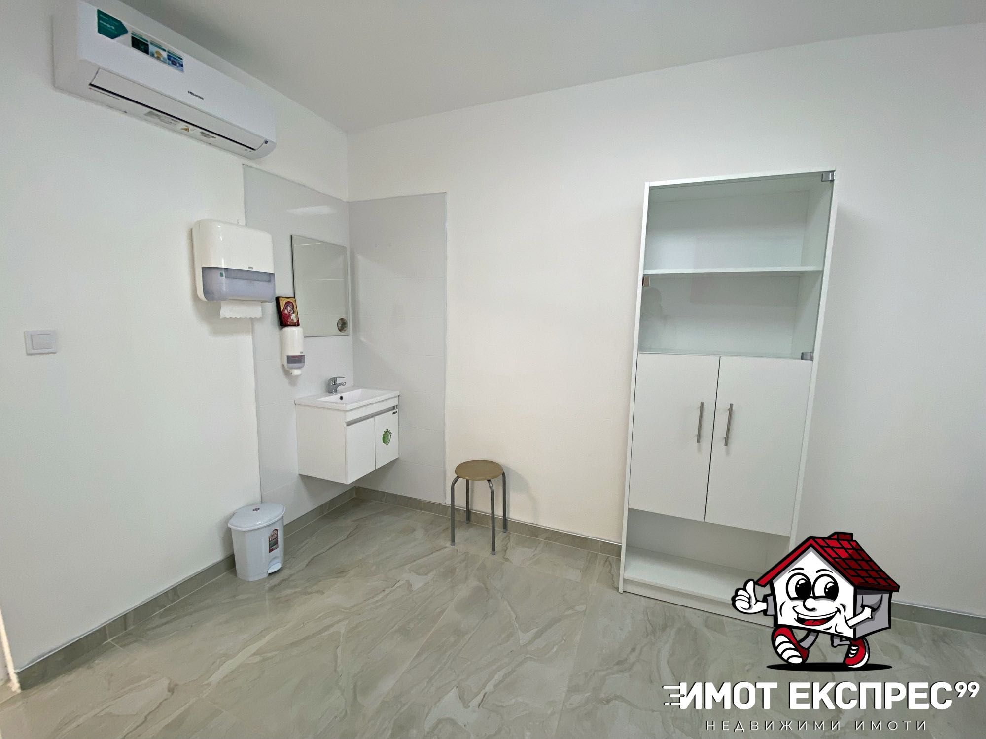Лекарски кабинети под наем, обзаведени и оборудвани, нови, Асеновград