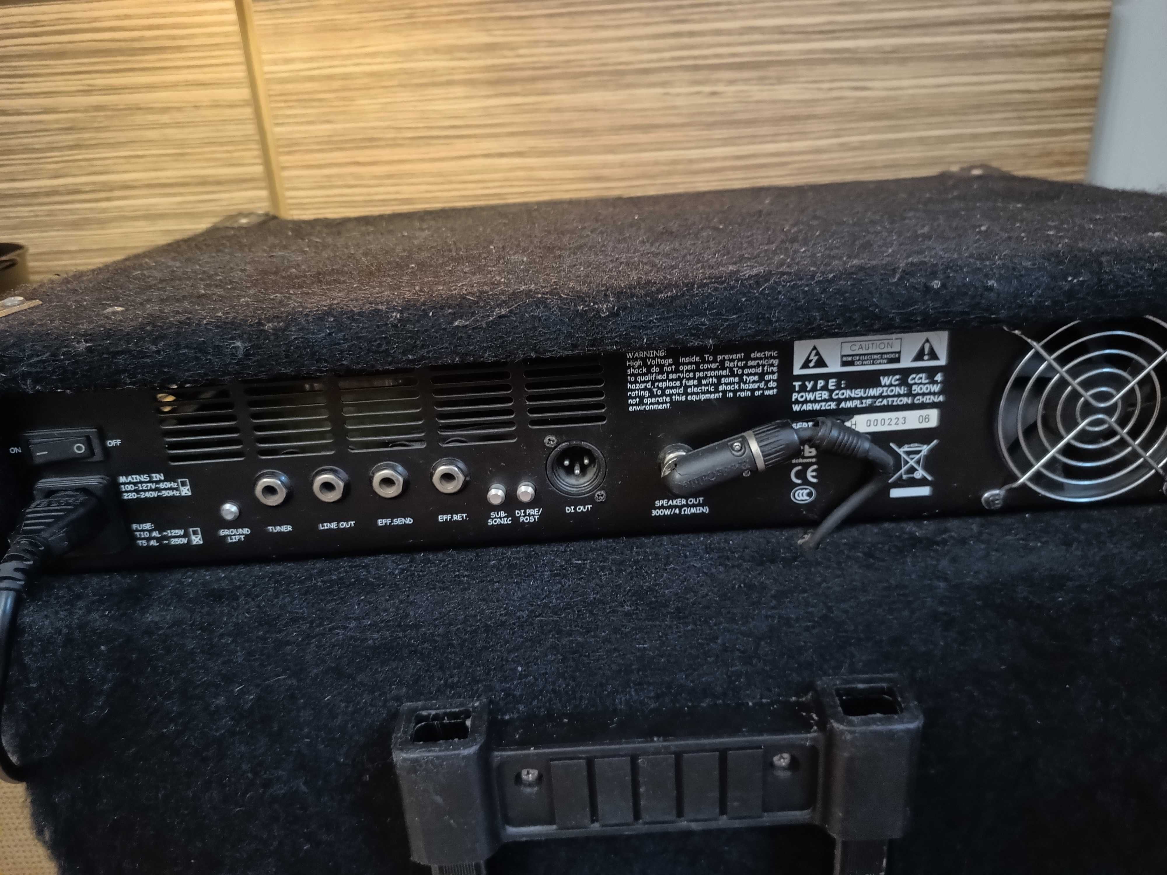 Vând amplificator Chitară Bass Warwick CCL 500 Watt.