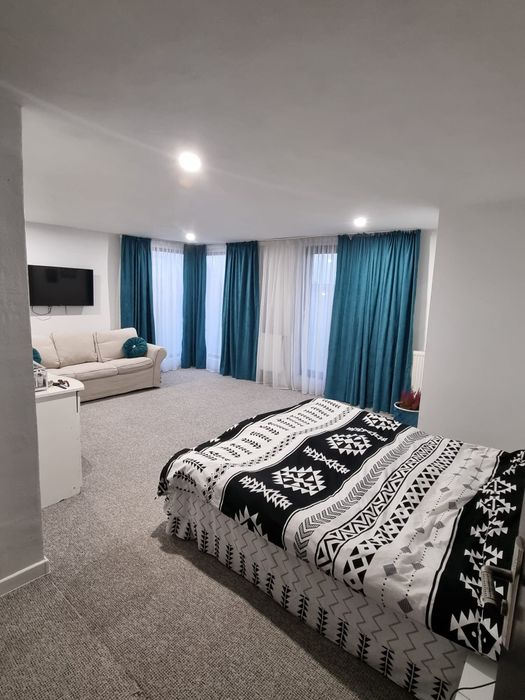 Casa mare de vânzare - construcție 2023