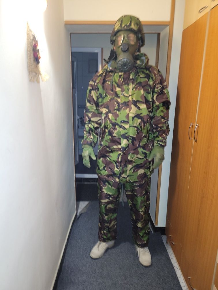 Costum militar intemperii ripstop