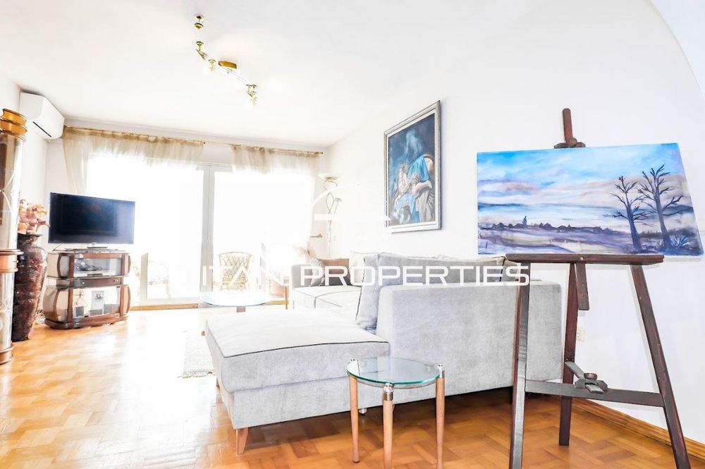 Дава се под наем Четиристаен апартамент в Варна, Общината - 150 кв.м за 1000 € - Снимка #1