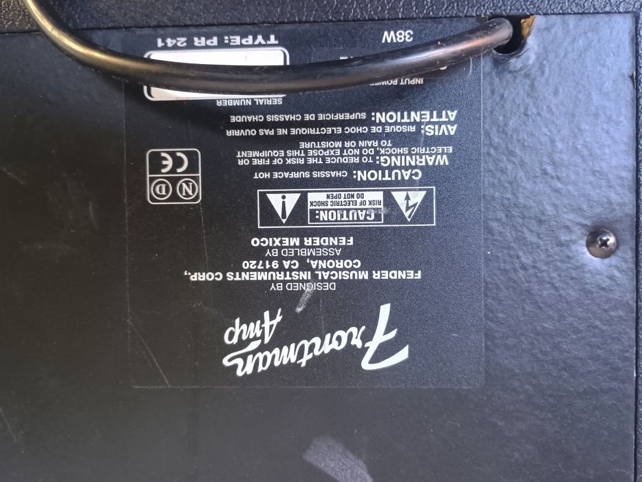 Кубе Fender Frontman Amp