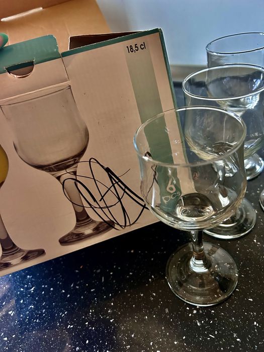 Set 6 pahare vin rosu