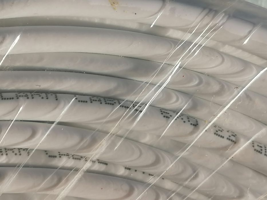 Cablu boxe, cablu alarmă, difuzor.