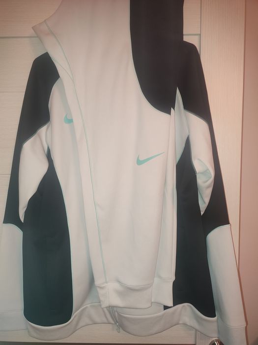 Чисто нов анцунг Nike!