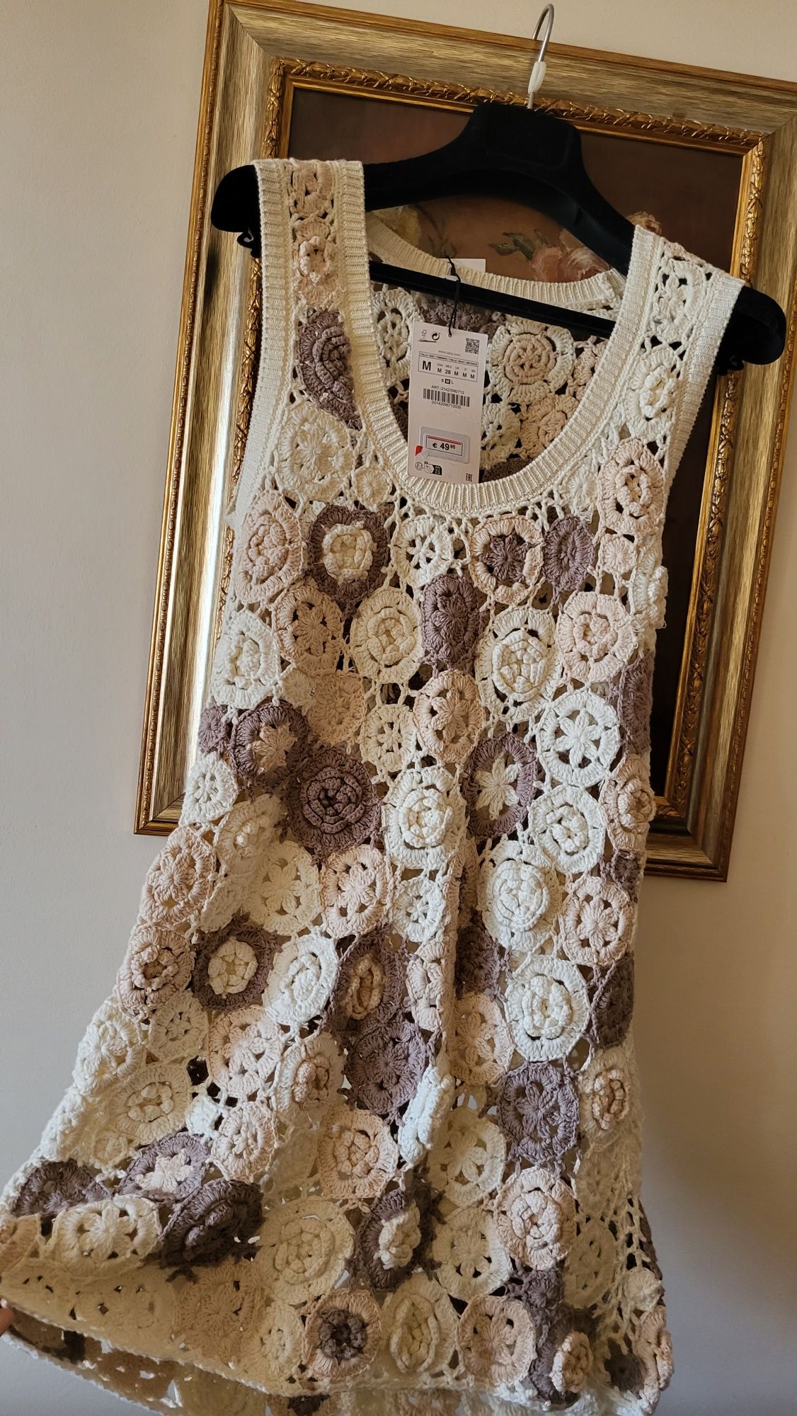 Rochie tricotata cu flori Zara M, cu etichetă